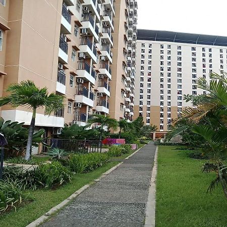 Sopian Apartemen Depok Luaran gambar