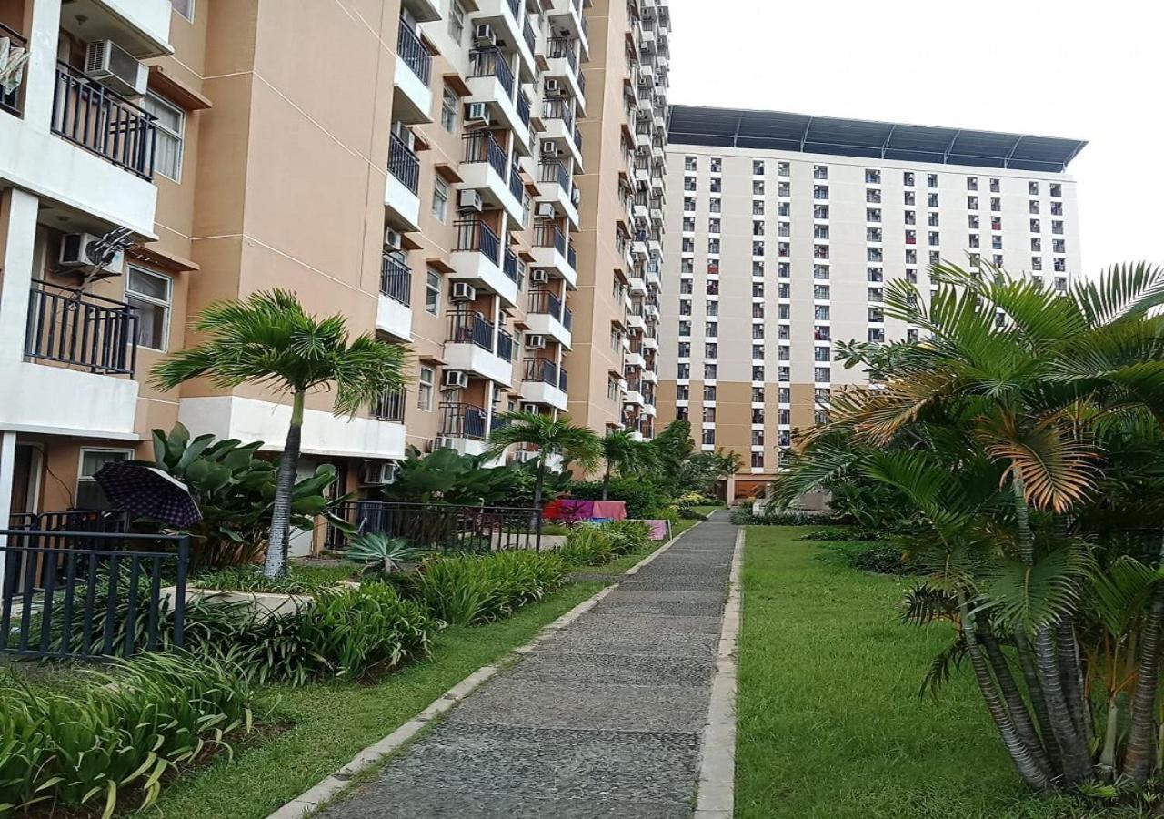 Sopian Apartemen Depok Luaran gambar
